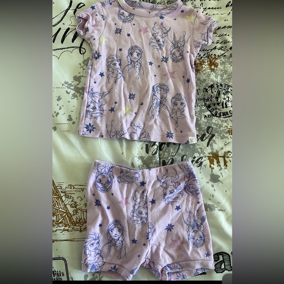 Baby Gap 6-12 pajamas - Picture 5 of 7